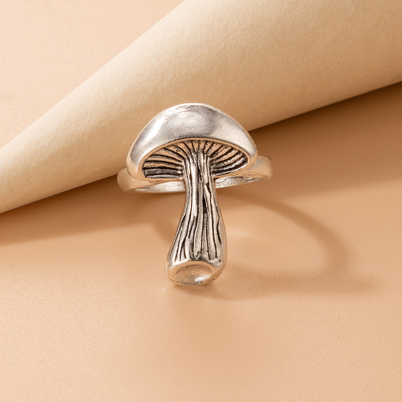 New Simple Three-dimensional Mushroom Alloy Ring Wholesale Nihaojewelry display picture 5