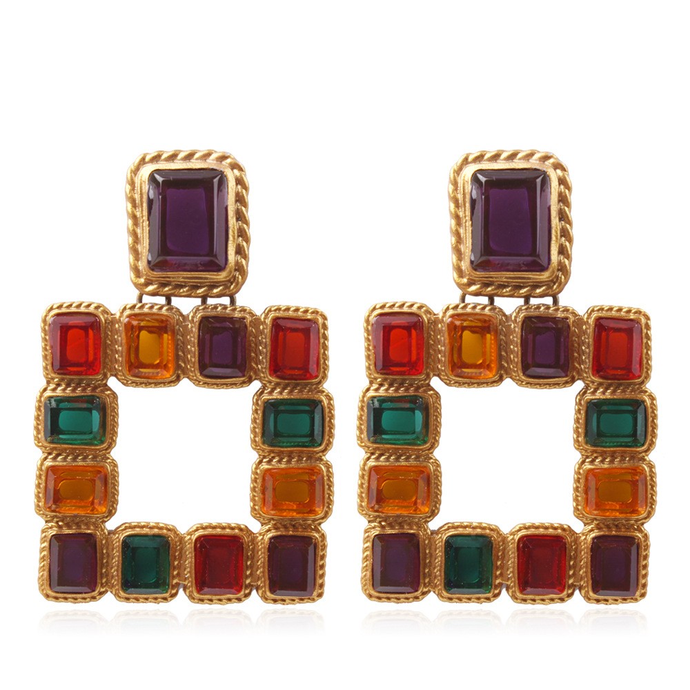 Retro Color Crystal Hollow Square Pendant Earrings Wholesale Nihaojewelry display picture 2
