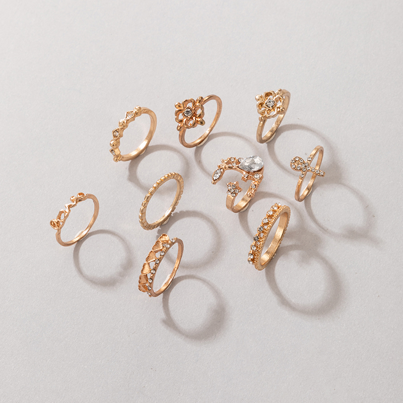 Golden Crown Flower Rhinestone Ring Nine-piece Set Wholesale Nihaojewelry display picture 5