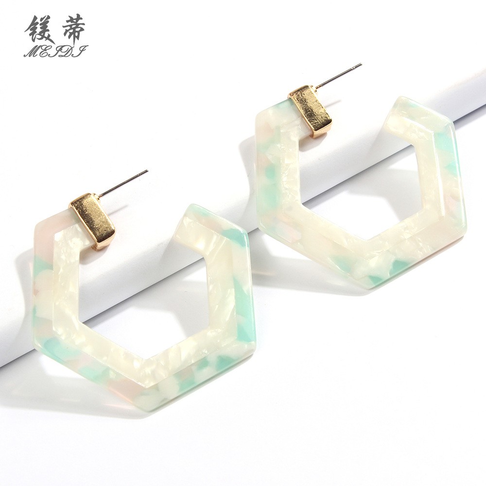 Hexagonal Geometric Resin Earrings Wholesale Nihaojewelry display picture 1