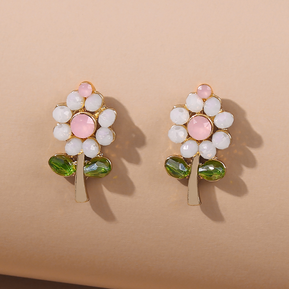 Fashion Imitation Crystal Small Fresh Flower Earrings display picture 5