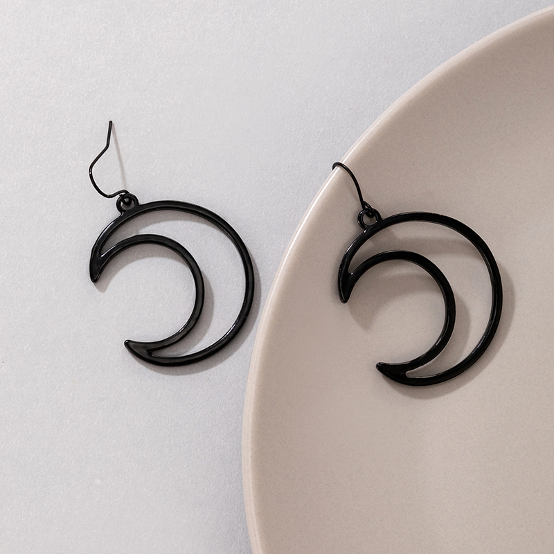 New Personality Jewelry Black Moon Earrings display picture 4