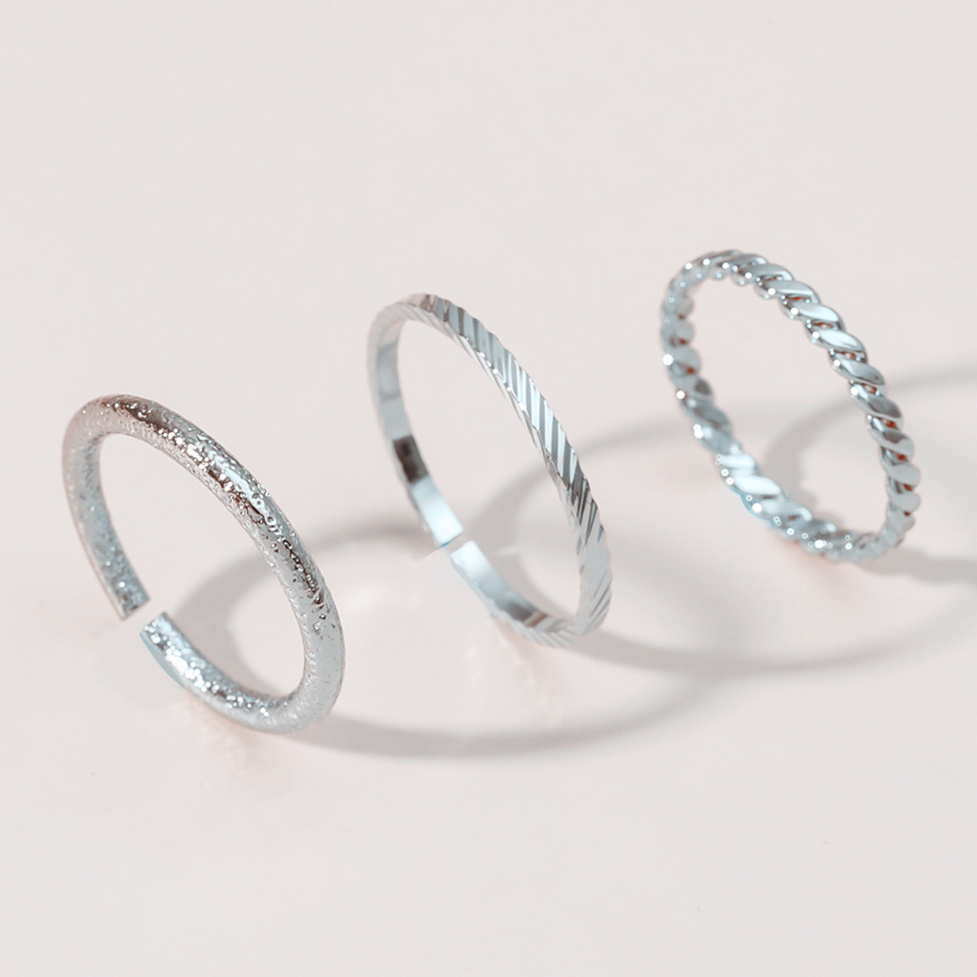 Women's Ultra-fine Twist Slimming Titanium Steel Ring 3-piece Set display picture 4