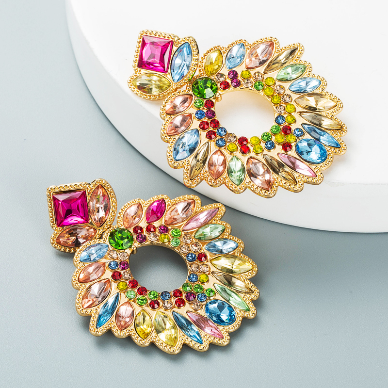 Geometric Flower Inlaid Color Rhinestones Pendant Earrings Wholesale Nihaojewelry display picture 5