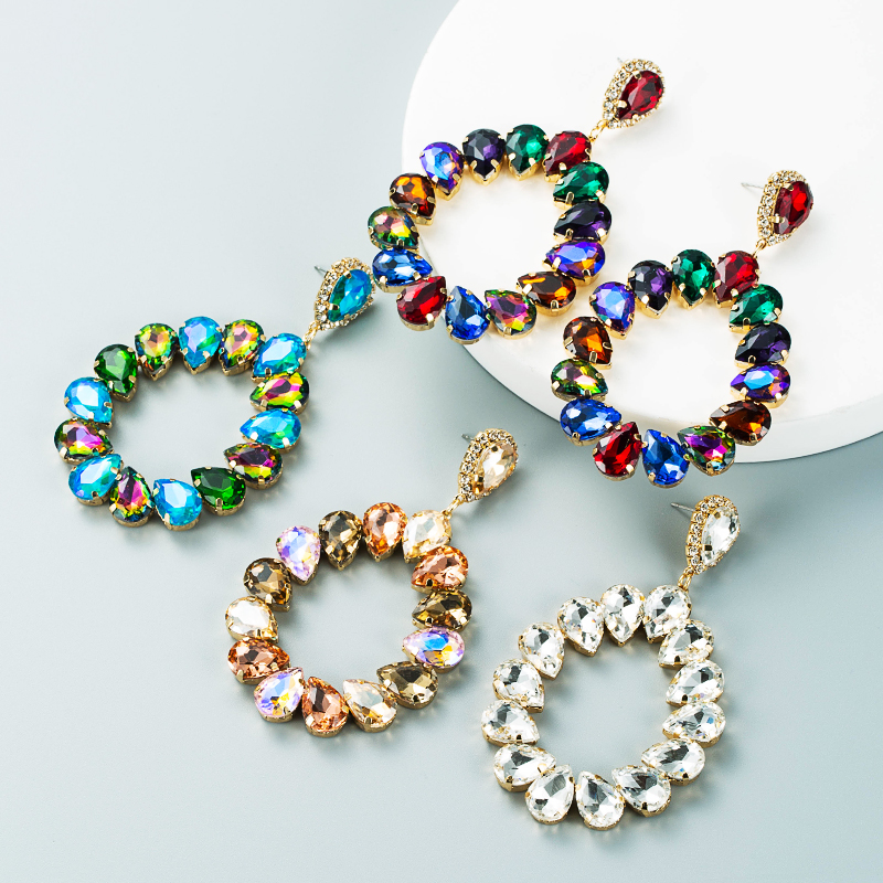 Farbiger Glasdiamant Hohle Tropfenförmige Hängende Ohrringe Großhandel Nihaojewelry display picture 2