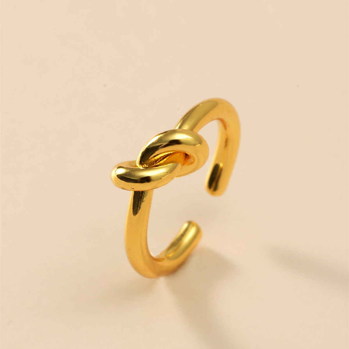 Ins Style Simple Style Solid Color Knot Copper Plating 18k Gold Plated Open Ring display picture 13