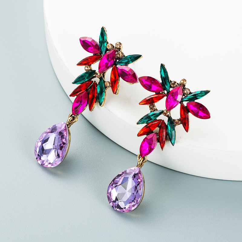 New Fashion Geometric Drop-shaped Pendant Alloy Earrings Wholesale Nihaojewelry display picture 3