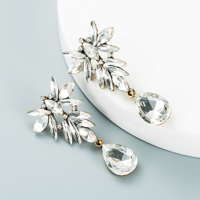New Fashion Geometric Drop-shaped Pendant Alloy Earrings Wholesale Nihaojewelry display picture 7