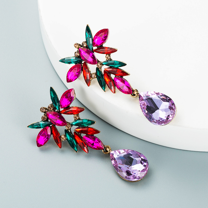 New Fashion Geometric Drop-shaped Pendant Alloy Earrings Wholesale Nihaojewelry display picture 8