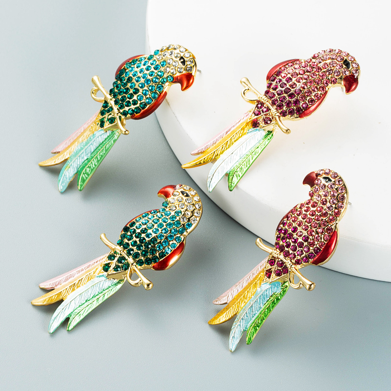 Korean Rhinestone Diamond-studded Parakeet Earrings Wholesale Nihaojewelry display picture 2