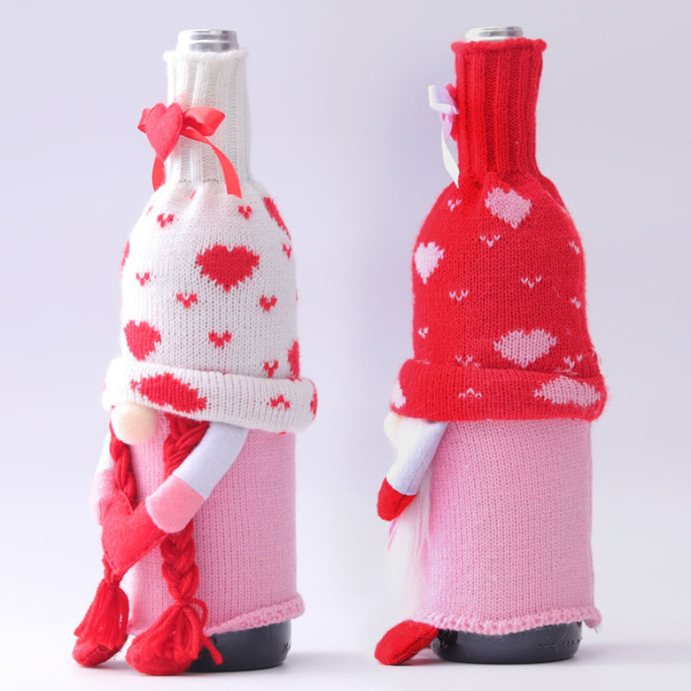 Valentine's Day Decorative Red Wine Cover Faceless Doll Heart Wine Bottle Cover display picture 6