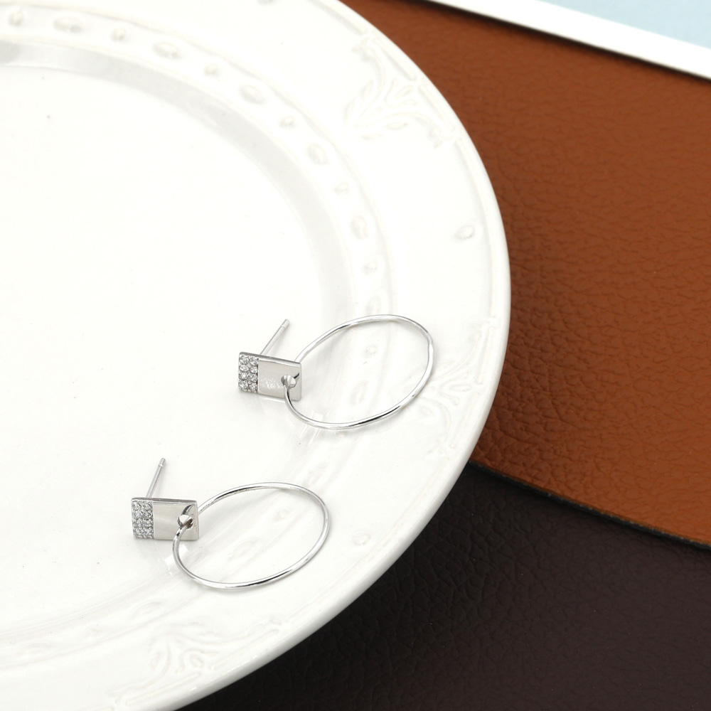 Simple Classic Light Luxury Geometric Hoop Copper Earrings display picture 1