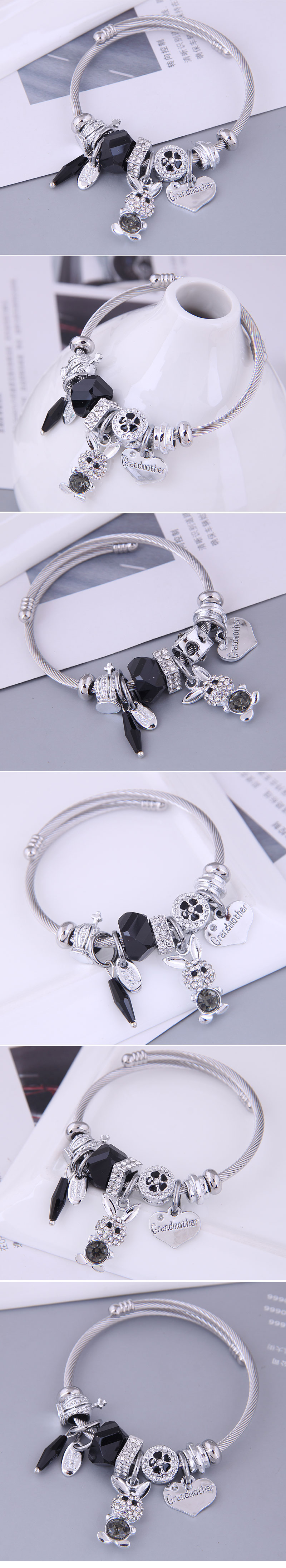 Bracelet Multi-éléments Pendentif Lapin Brillant En Métal De Mode Européenne Et Américaine display picture 1