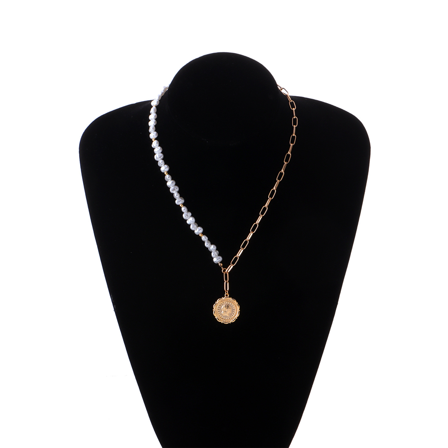 Europäische Und Amerikanische Perlengeprägte Königin-anhänger-halskette Für Frauen Im Großhandel display picture 6