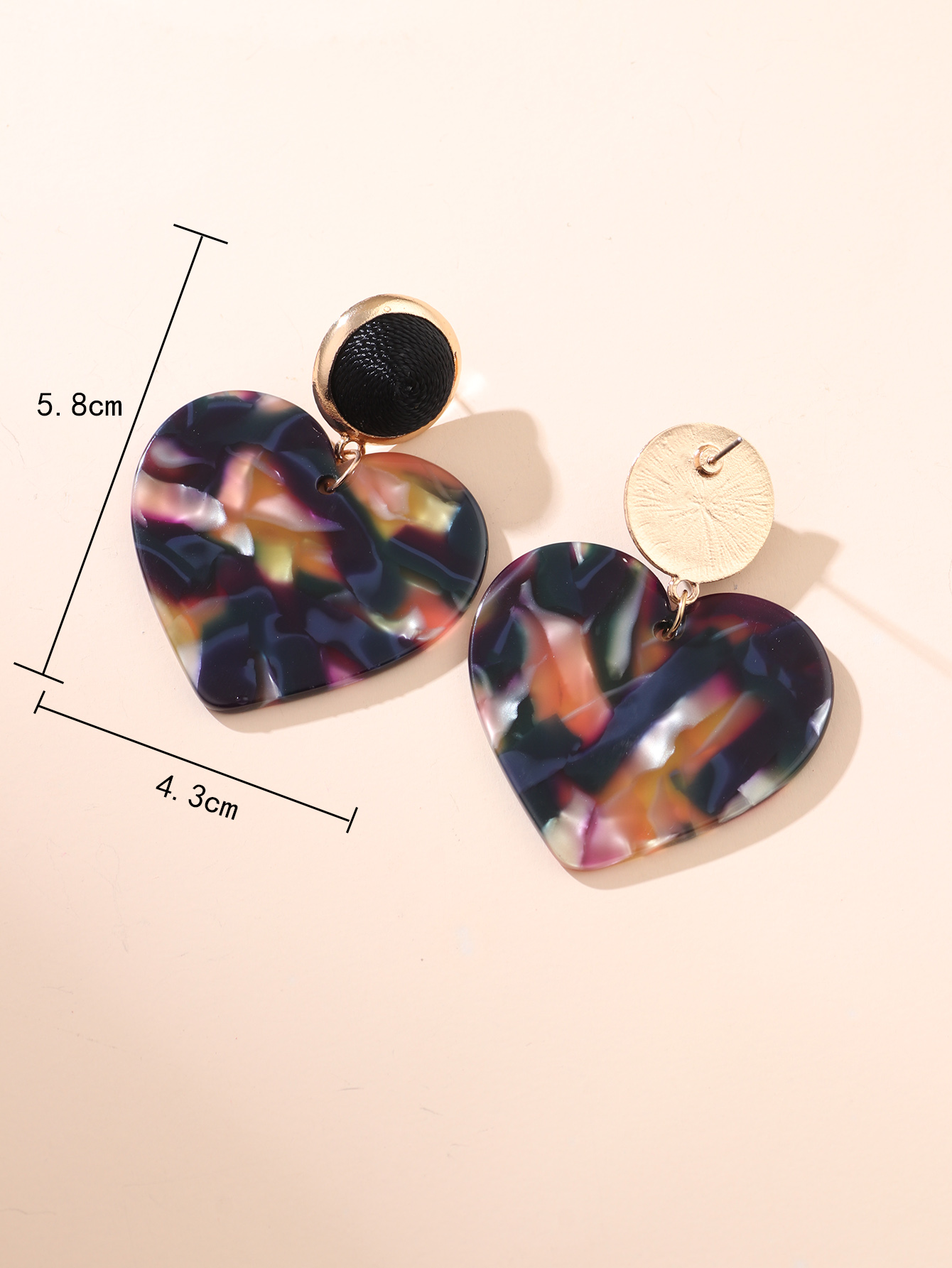 European And American Popular Amber Earrings Acrylic Heart Exaggerated Earrings display picture 4