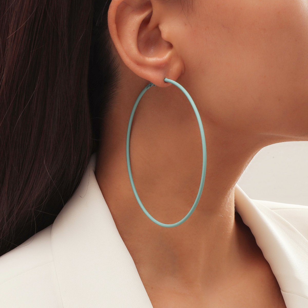 Simple White Oversized Rubber Painted Copper Earrings Wholesale display picture 2