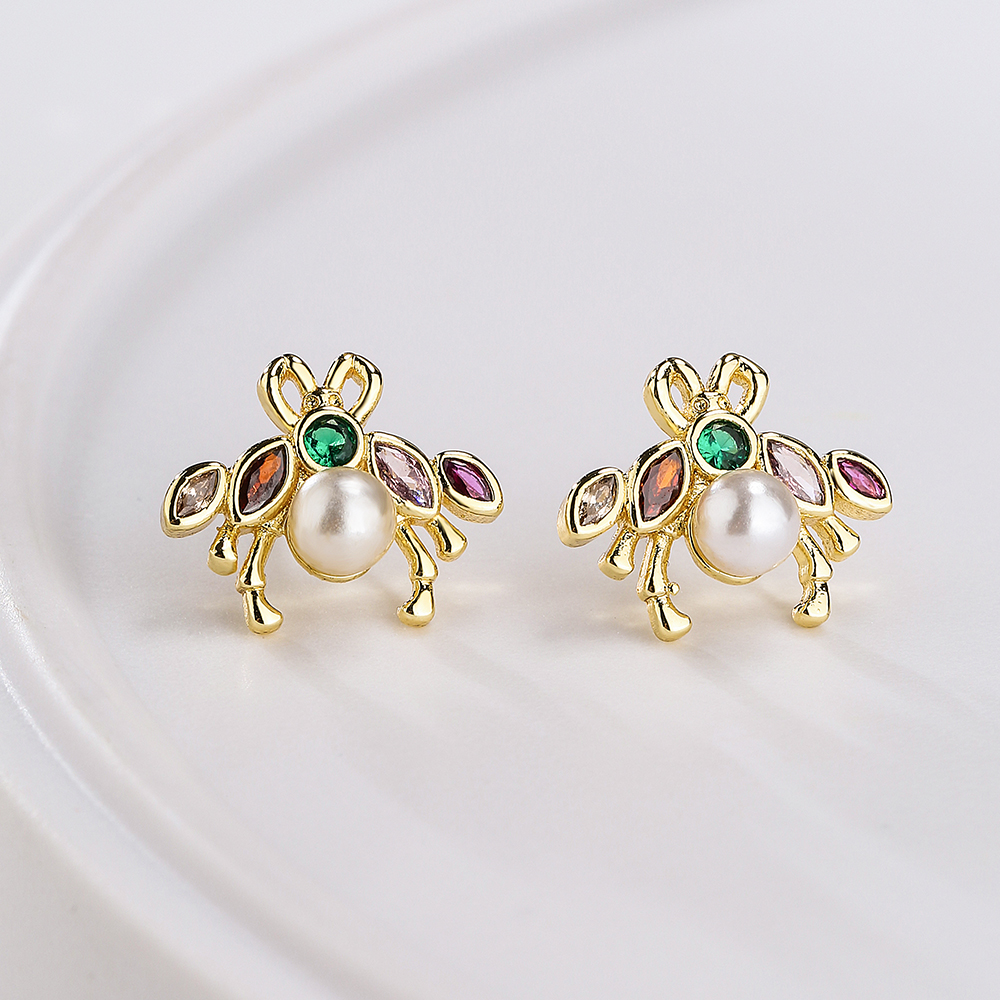 Fashion Bee Lizard Butterfly Copper Gold Plated Zircon Ear Studs 1 Pair display picture 2