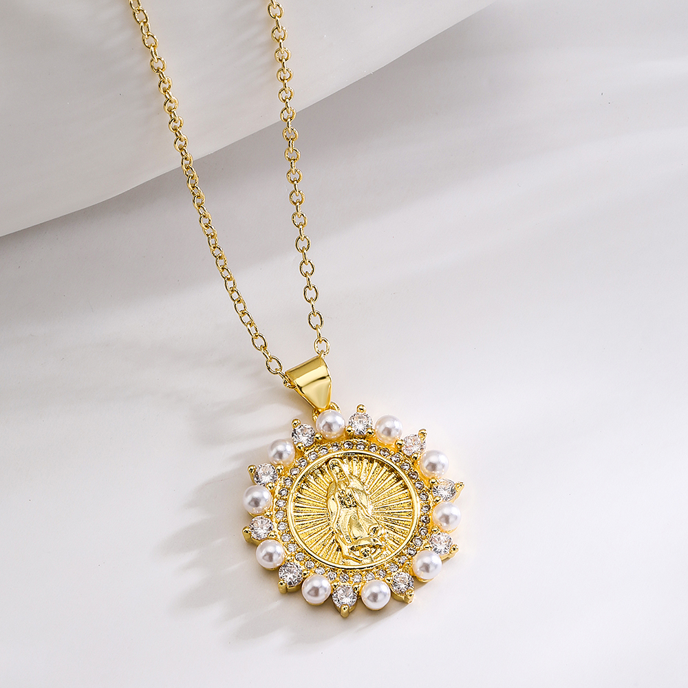 Fashion Portrait Geometric Copper Gold Plated Zircon Pendant Necklace 1 Piece display picture 3