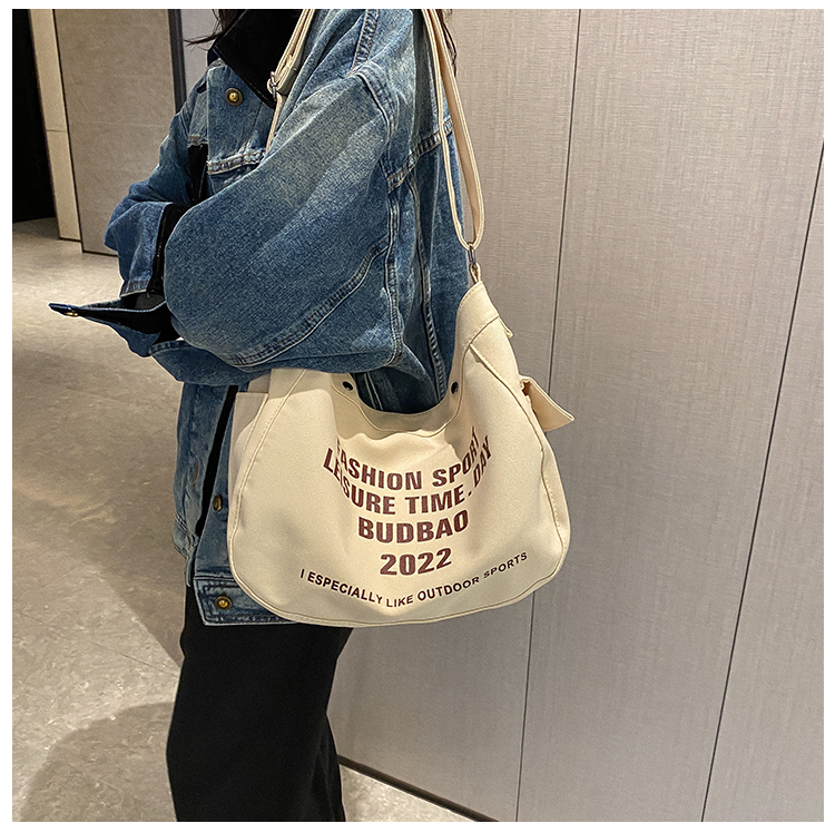 Mujeres Todas Las Temporadas Lienzo Letra Estilo Vintage Hebilla Magnética Bolsa De Hombro display picture 6