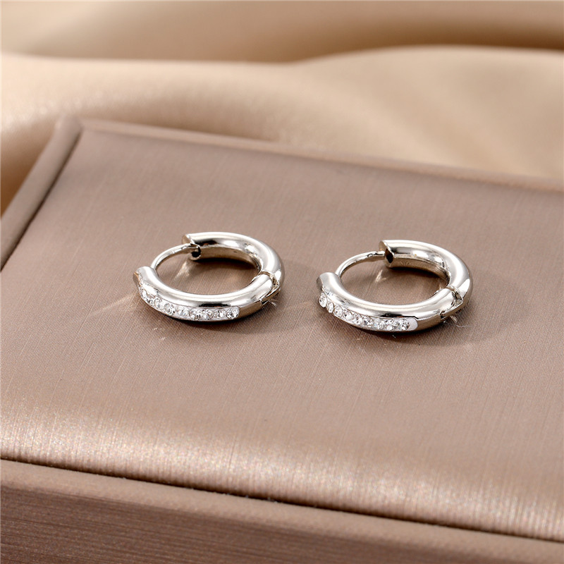 Fashion Geometric Stainless Steel Gold Plated Zircon Hoop Earrings 1 Pair display picture 6