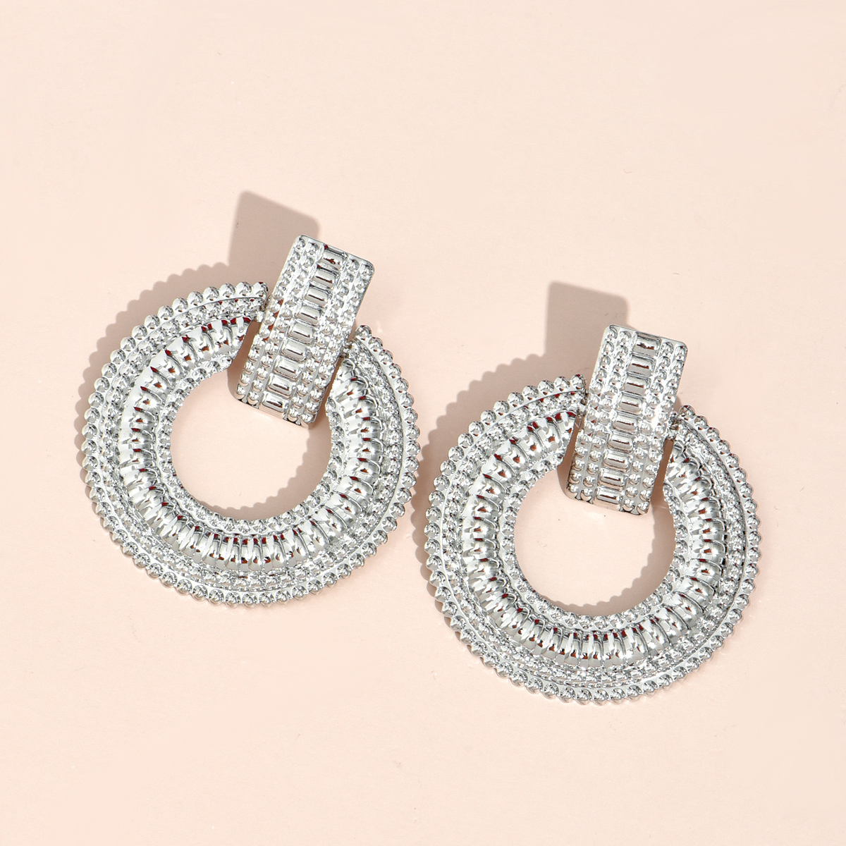 Fashion Circle Alloy Plating Women's Earrings 1 Pair display picture 7