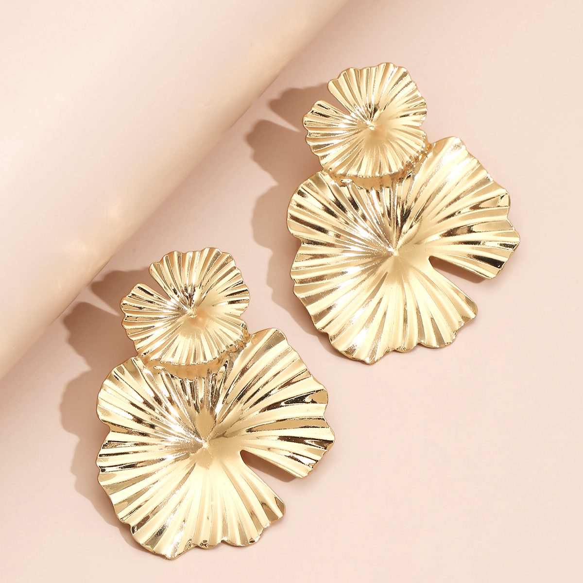 Fashion Flower Alloy Plating Women's Drop Earrings 1 Pair display picture 2