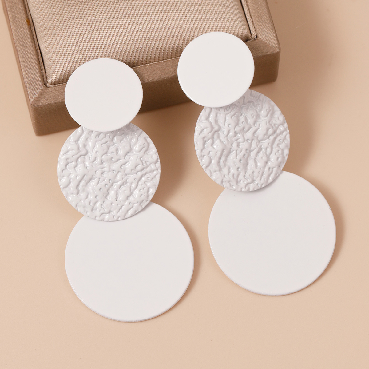 Fashion Circle Alloy Women's Drop Earrings 1 Pair display picture 15