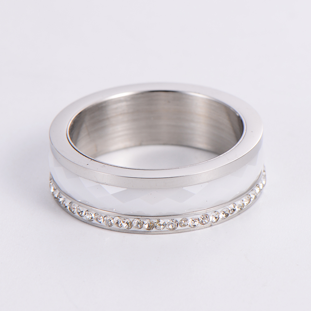 Luxurious Geometric Stainless Steel Ceramics Inlay Rhinestones Rings display picture 5