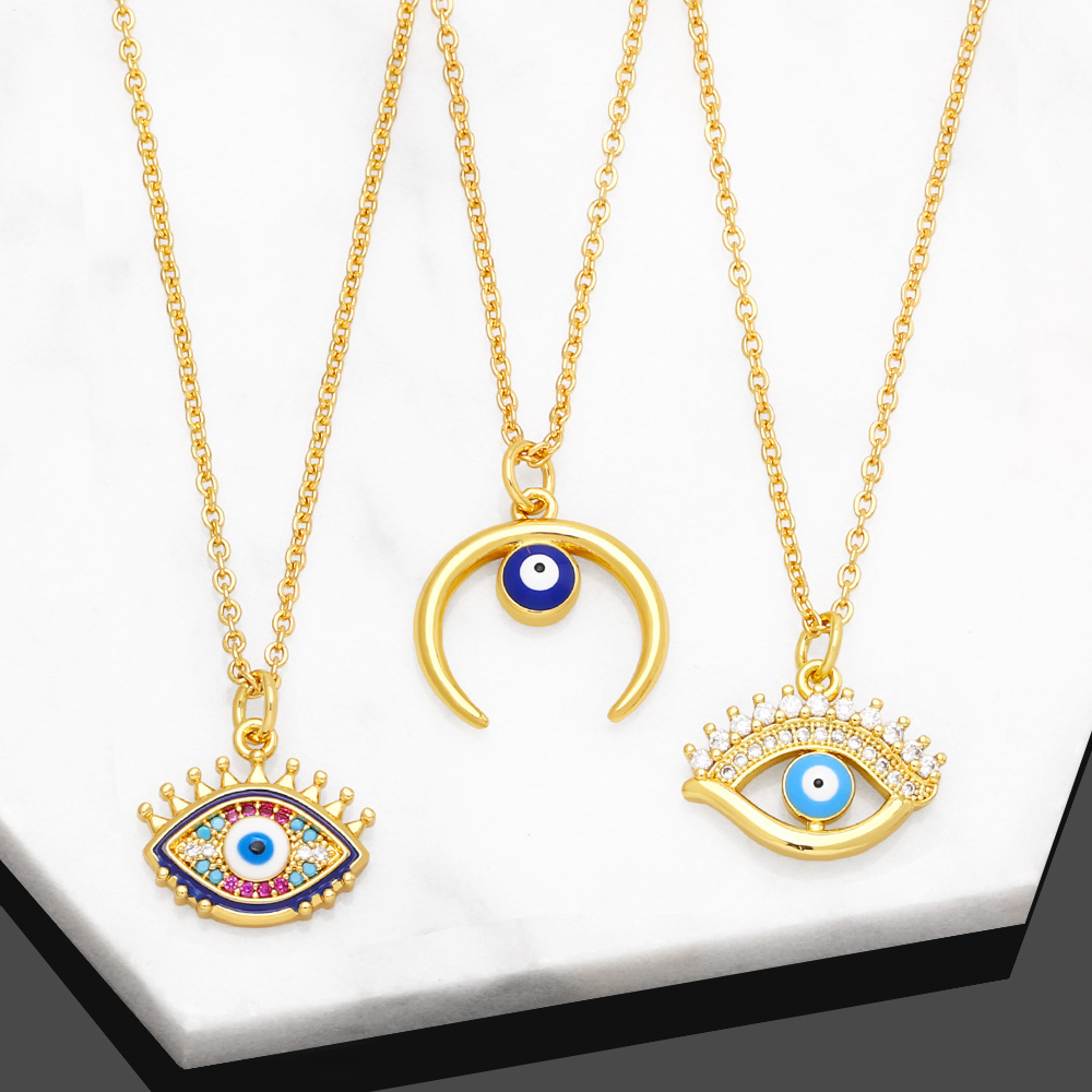 Retro Devil's Eye Moon Copper 18k Gold Plated Gold Plated Zircon Pendant Necklace In Bulk display picture 2