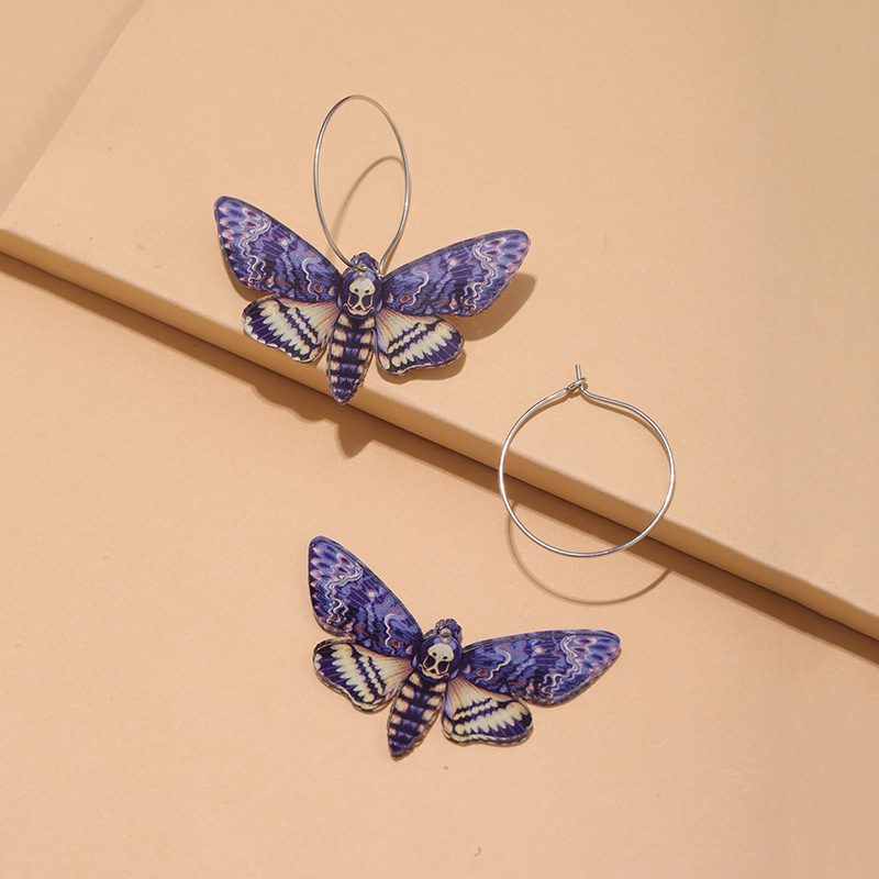 1 Pair Retro Moth Three-dimensional Arylic Drop Earrings display picture 3