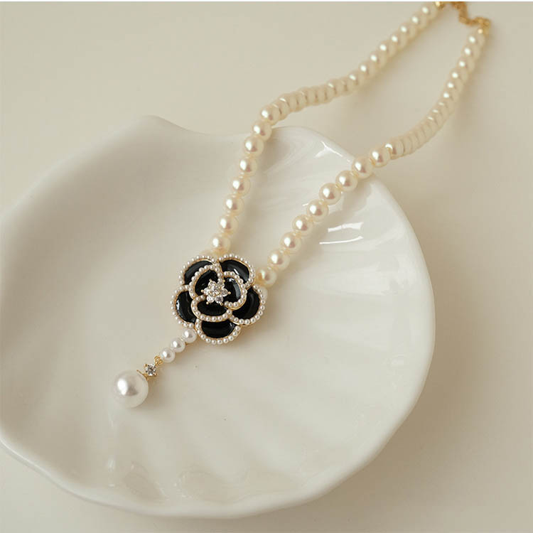 Elegant Flower Imitation Pearl Women's Necklace 1 Piece display picture 2