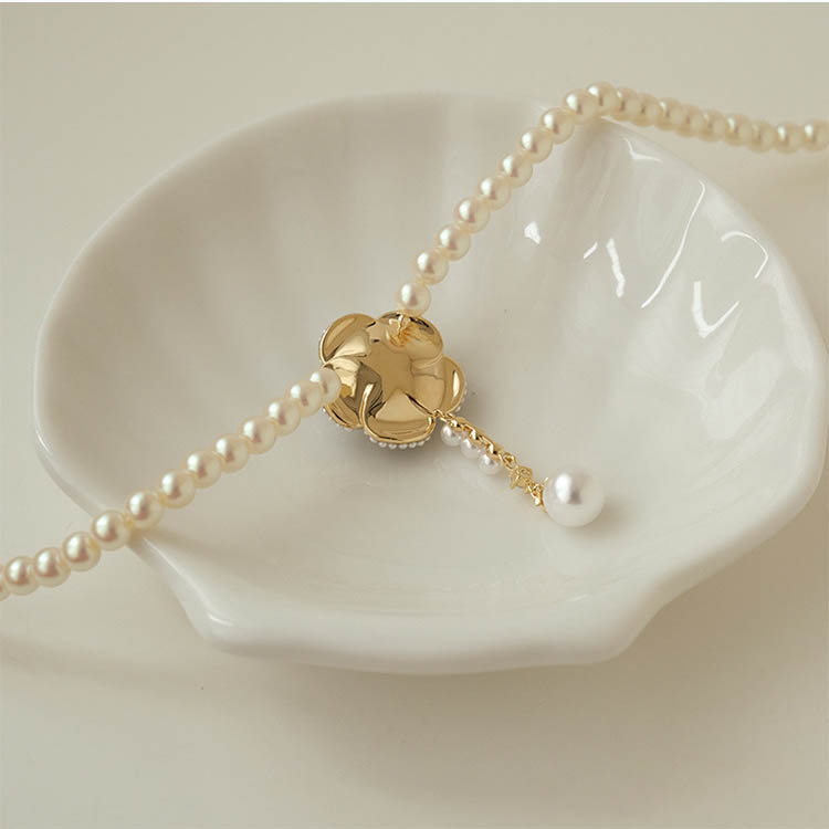Elegant Flower Imitation Pearl Women's Necklace 1 Piece display picture 4