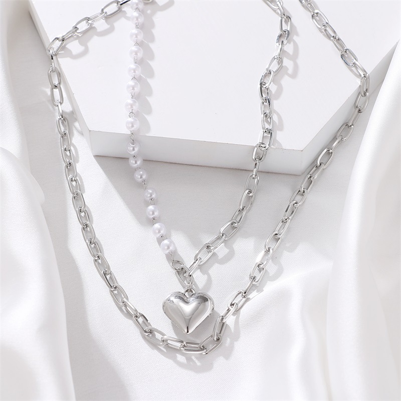 Elegant Heart Shape Imitation Pearl Alloy Women's Necklace 1 Piece display picture 1