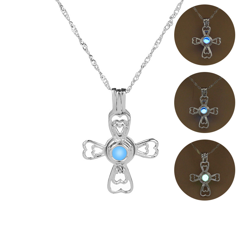 Fashion Cross Heart Shape Alloy Luminous Alloy Unisex Pendant Necklace 1 Piece display picture 20