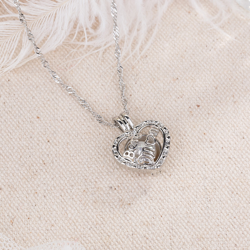 Fashion Heart Shape Alloy Luminous Unisex Pendant Necklace 1 Piece display picture 7