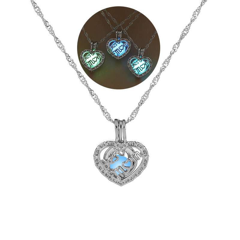 Fashion Heart Shape Alloy Luminous Unisex Pendant Necklace 1 Piece display picture 8