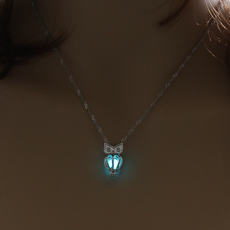 Fashion Heart Shape Alloy Luminous Unisex Pendant Necklace 1 Piece display picture 20