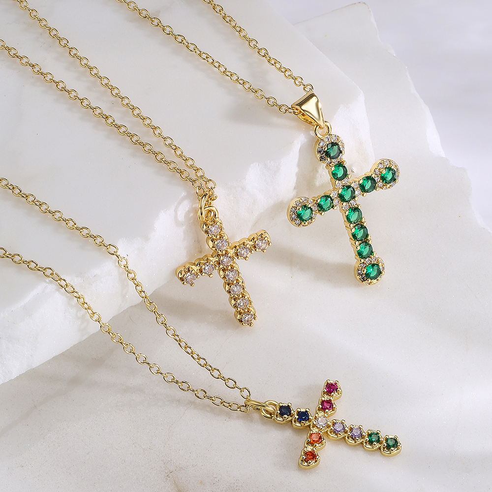 Fashion Cross Copper Gold Plated Zircon Pendant Necklace 1 Piece display picture 4