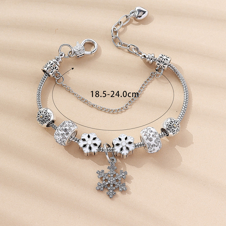 Fashion Snowflake Alloy Copper Beaded Inlay Artificial Rhinestones Women's Bracelets 1 Piece display picture 3