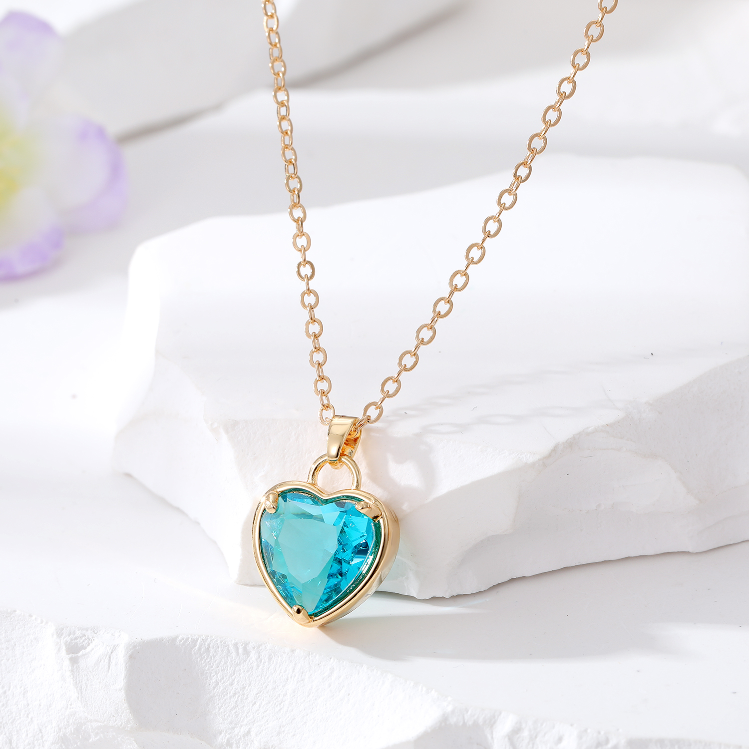 Fashion Heart Shape Alloy Inlay Glass Women's Pendant Necklace 1 Piece display picture 1