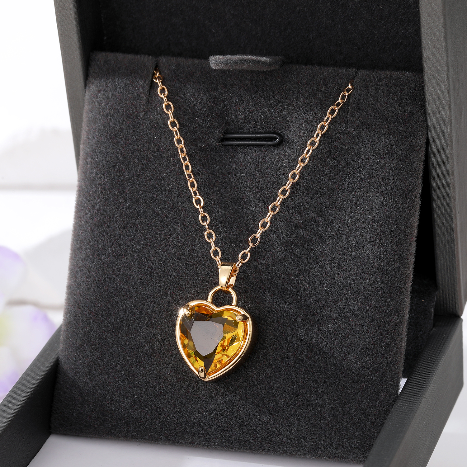 Fashion Heart Shape Alloy Inlay Glass Women's Pendant Necklace 1 Piece display picture 12