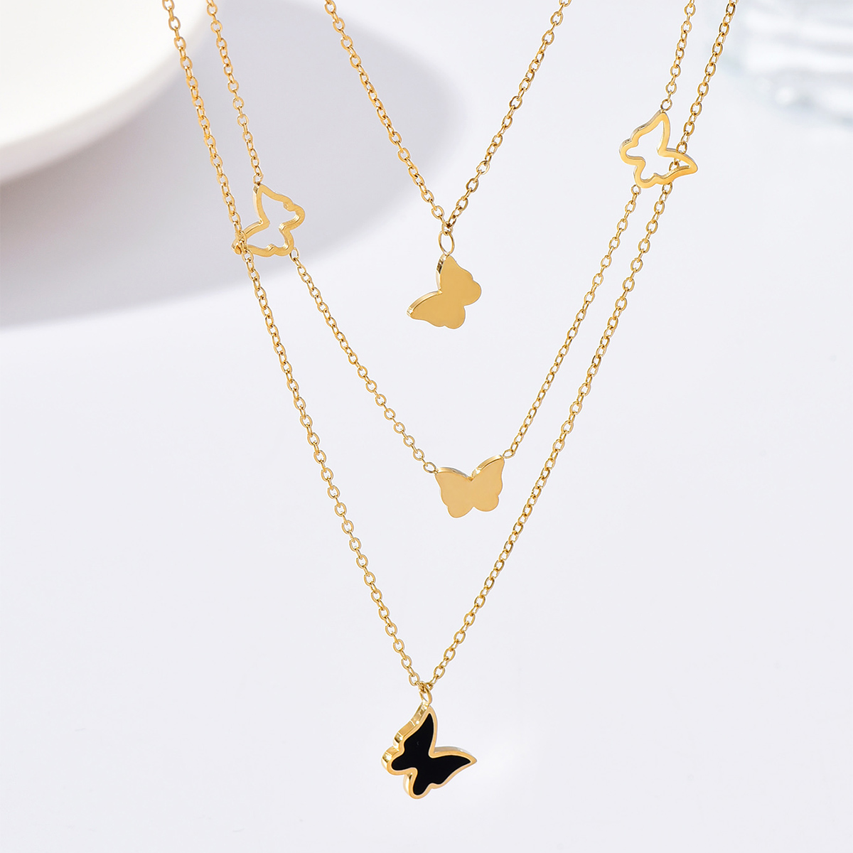 Fashion Butterfly Stainless Steel Butterfly Inlay Shell Layered Necklaces 1 Piece display picture 3
