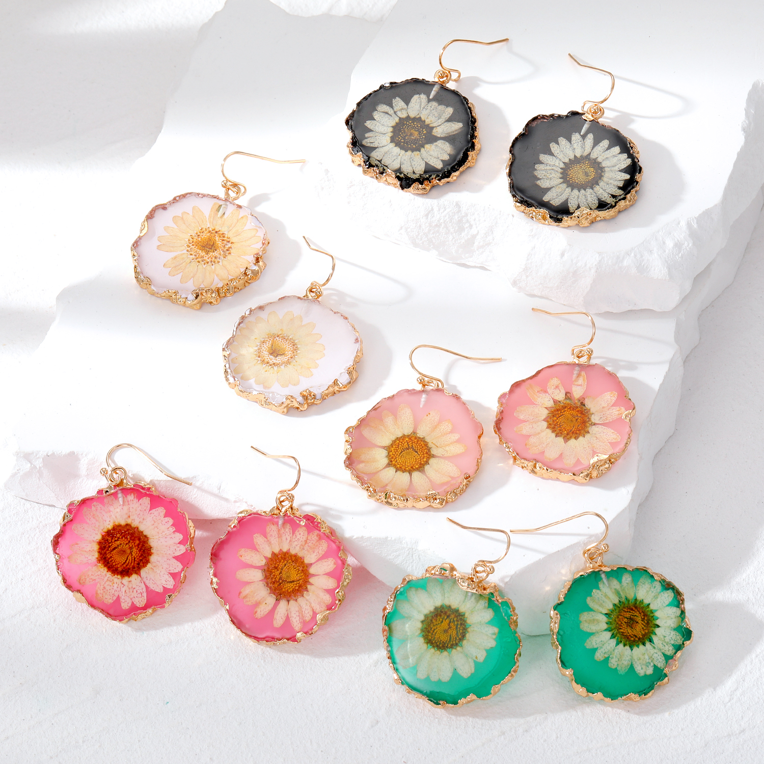 Fashion Flower Alloy Resin Epoxy Women's Drop Earrings 1 Pair display picture 2