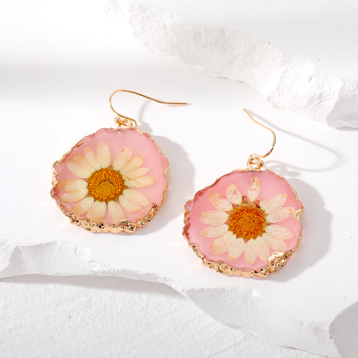 Fashion Flower Alloy Resin Epoxy Women's Drop Earrings 1 Pair display picture 3