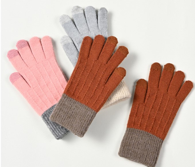 Women's Fashion Stripe Imitation Cashmere Gloves 1 Pair display picture 1