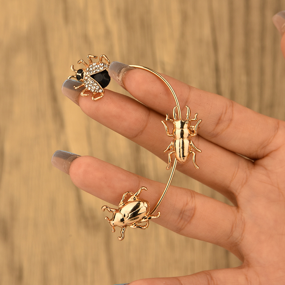 Fashion Flower Scorpion Butterfly Alloy Enamel Inlay Pearl Women's Ear Clips 1 Piece display picture 9