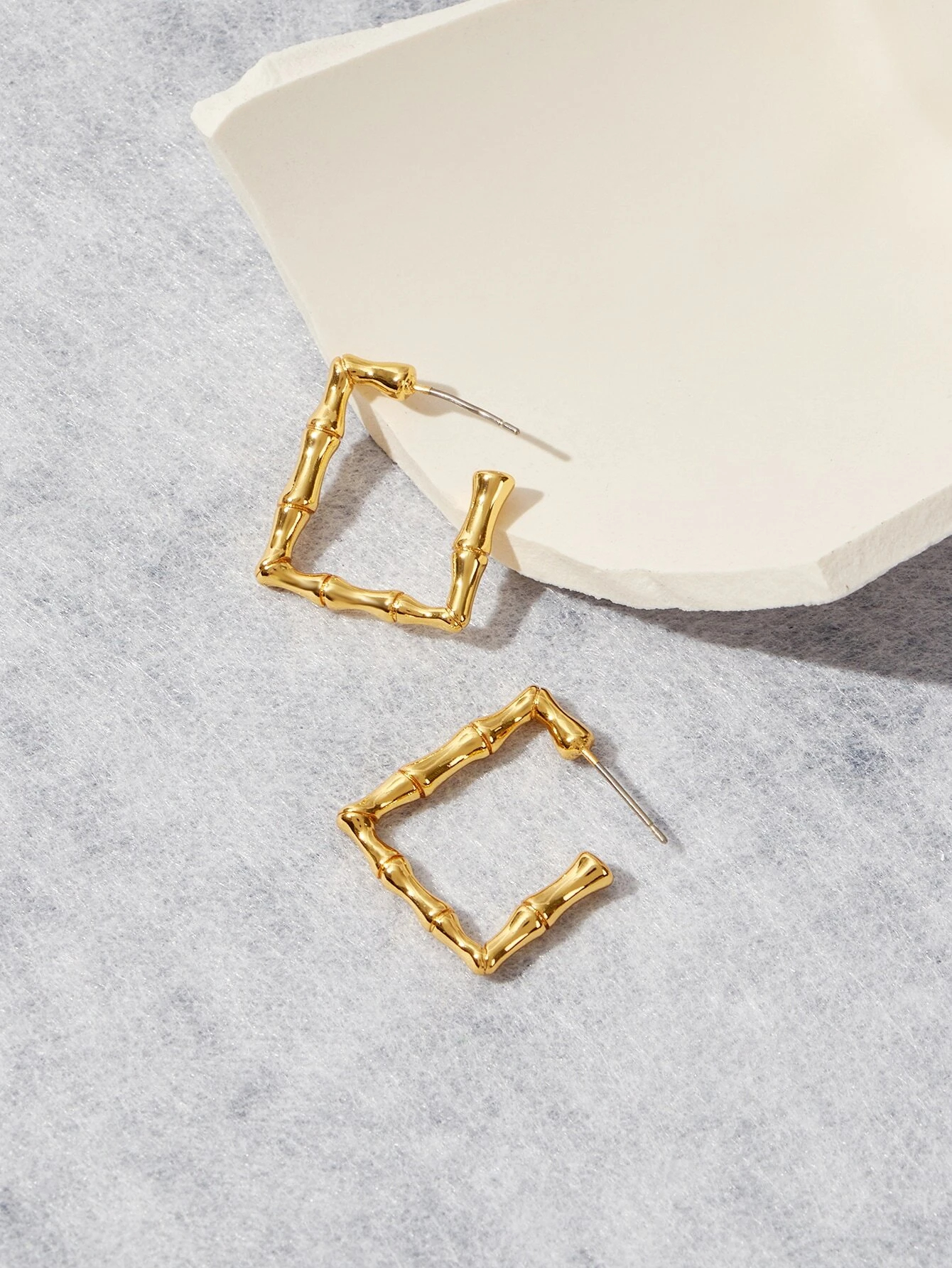 Simple Style Square Copper Gold Plated Ear Studs 1 Pair display picture 4