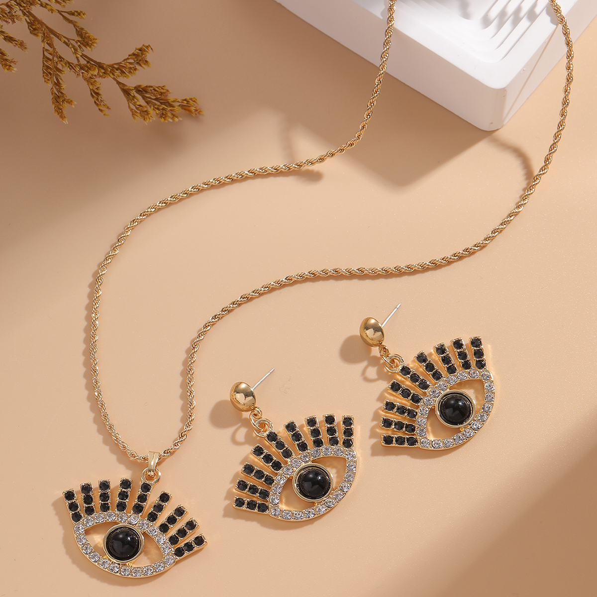Retro Devil's Eye Alloy Inlay Rhinestones Women's Earrings Necklace 1 Set display picture 3