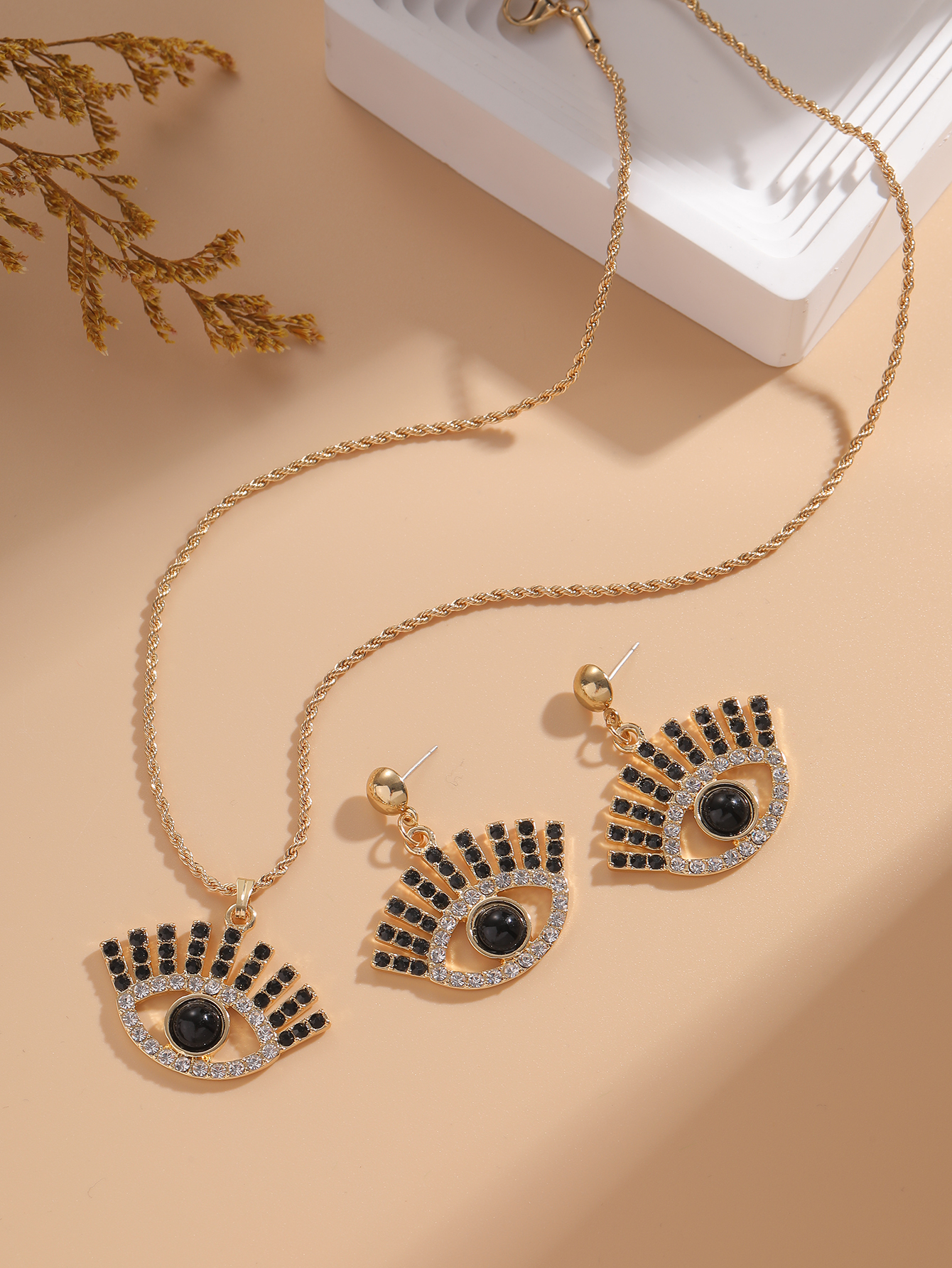 Retro Devil's Eye Alloy Inlay Rhinestones Women's Earrings Necklace 1 Set display picture 10