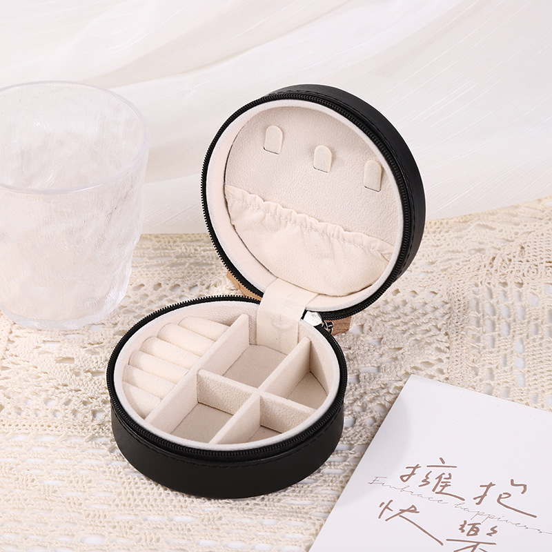 Simple Style Solid Color Synthetics Jewelry Boxes display picture 4